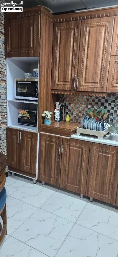 هذا الكاونتر خشب ويا طباخ والمفرغه اريده بمليونين لان كلش جديد وقوي مابي اي شي عنوان جبيله 2