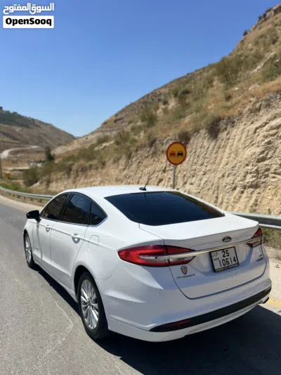فورد فيوجن SE 4