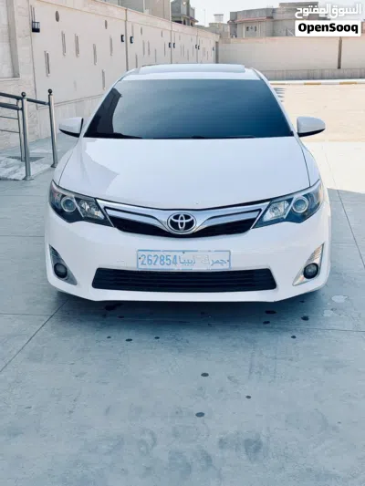 Toyota Camry LE 4