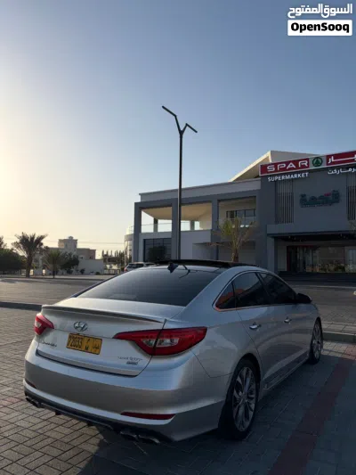 Hyundai Sonata Limited 4