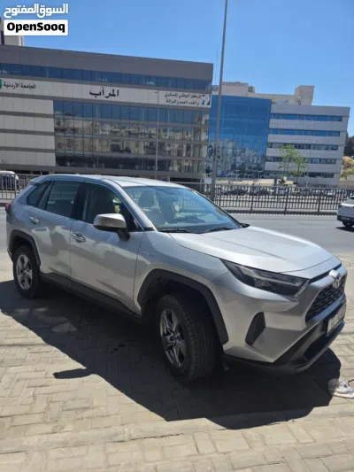 Toyota RAV 4 EX 3