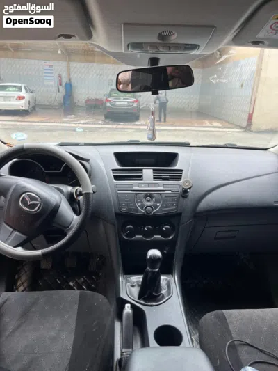 Mazda BT-50 Standard 2