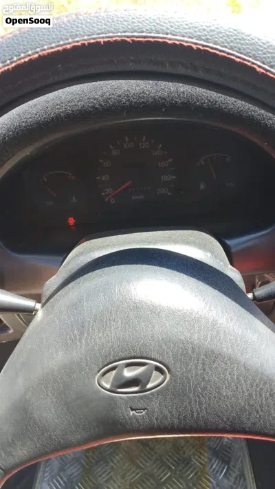 Hyundai Accent Limited 4