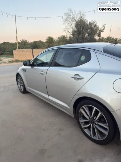 Kia K5 LXS FWD 4