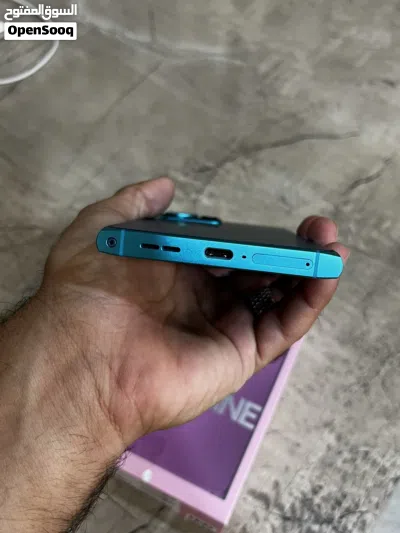 Hmd skyline phone 5G for sale 3
