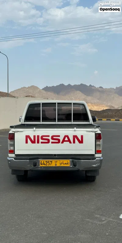 نيسان داتسون 4