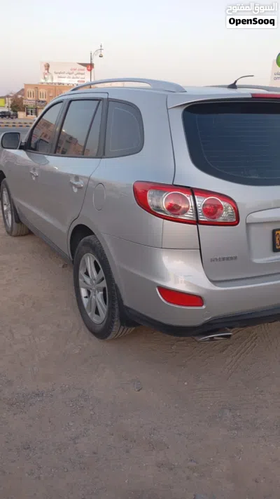 Hyundai Santa Fe Limited 2