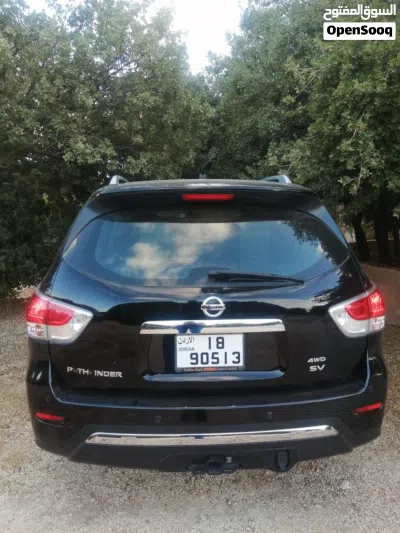 Nissan Pathfinder SV 3