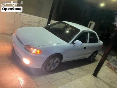 Hyundai Accent GL 2