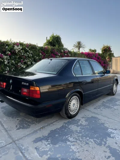 بي ام دبليو الفئة 5 528 2