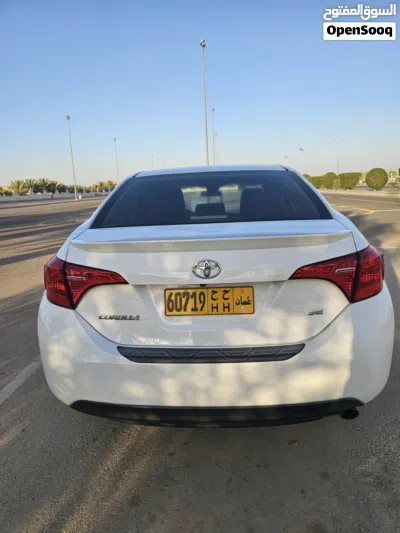 Toyota Corolla SE 4