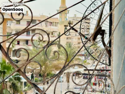 شقة مميزة جدا للبيع بقرية النخيل سكن دائم واستثمار مصيف 3 دقايق للبحر بشارع 27 الرئيسي 3