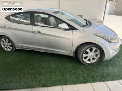 Hyundai Elantra GLS 2