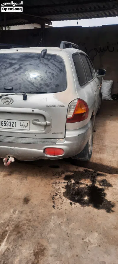 Hyundai Santa Fe GL 2