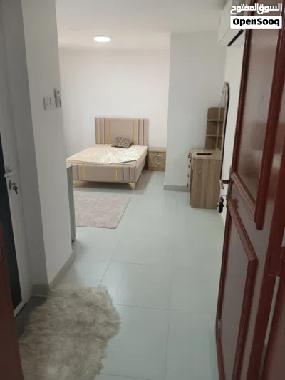 غرفه مستقلة مؤثثة في الخوير اول خط شارع ماها single room with furniture in Al khuwir 2