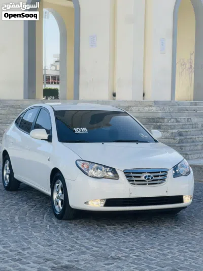 Hyundai Avante SE 3