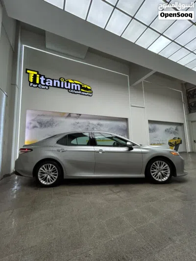 Toyota Camry XLE 2