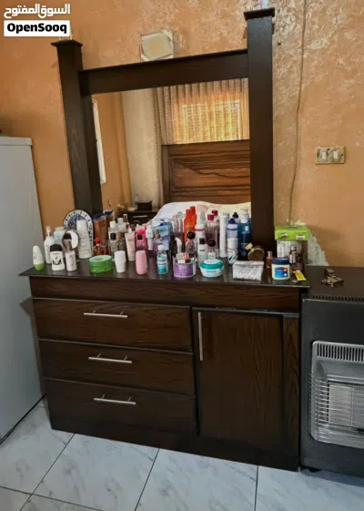 غرفة نوم كاملة للبيع بالإضافة الى الفرشة 3