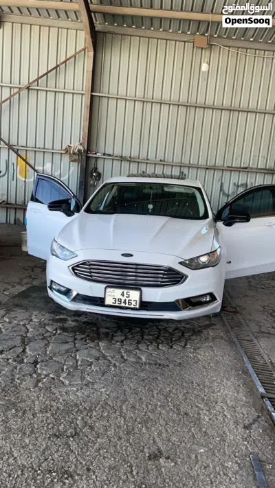 Ford Fusion S 2
