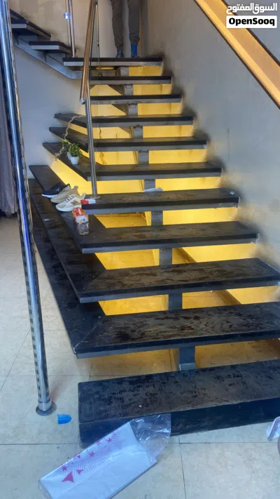 ديكور محل ملابس رجالي 3