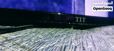 شاشه TiT السعوديه مقاس 48بوصه موصفات الجوده السعوديه استخدام نظيف جدا مع الضمان مع حامل جداري و 3