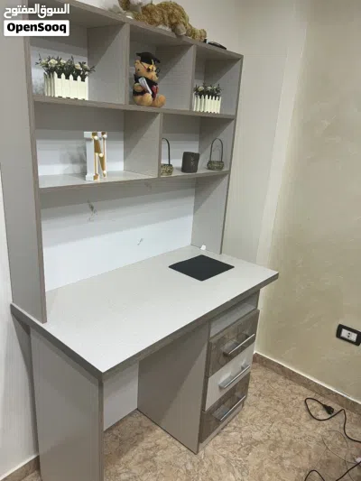 غرفة نوم مستعملة شبه جديدة للشباب 3