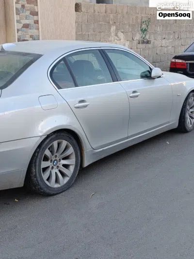 BMW 5 Series 528 3