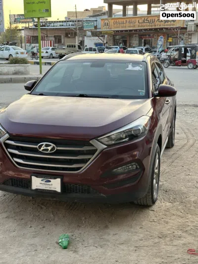 Hyundai Tucson Standard 2