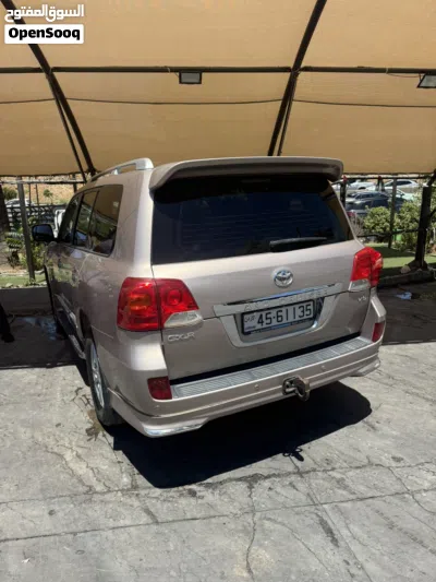 Toyota Land Cruiser VX 4