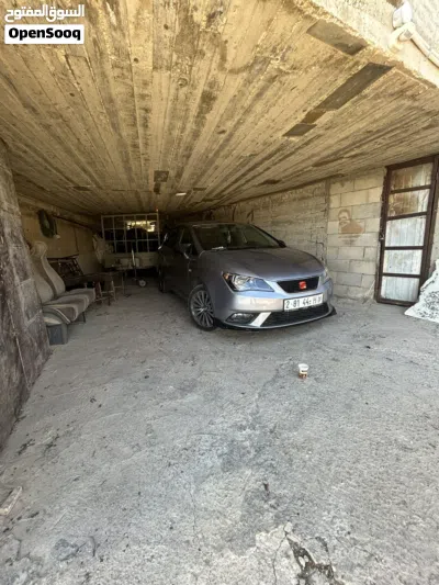 سيات إبيزا Standard 2