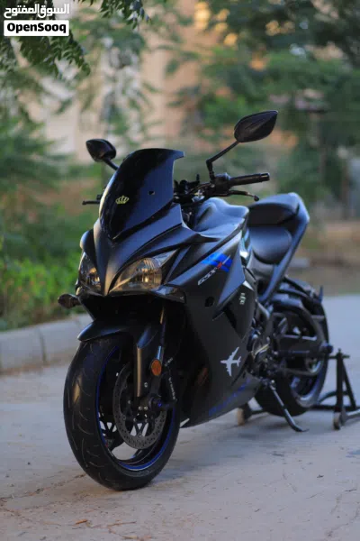 سوزوكي GSX-S1000F 4