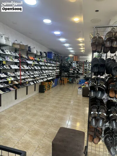محل تجاري للبيع مساحه كبيرة موقع مميز وحيوي يصلح سوبر ماركت 3
