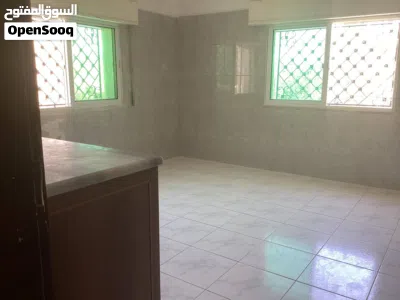 شقة للايجار بمنطقة السرو لعرسان أو عائلة صغيرة بالقرب من جامعة عمان الأهلية 2