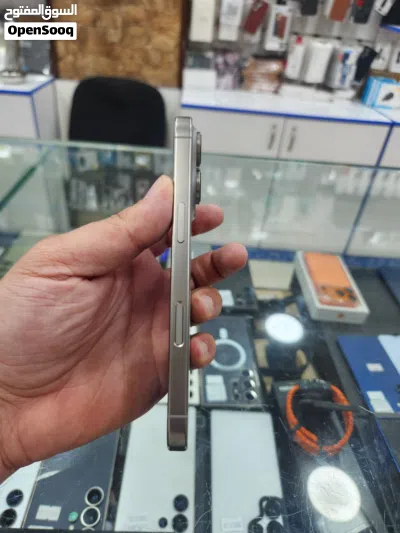 iPhone 16 pro 128GB بحالة الجديد تماما بسعر مميز 2