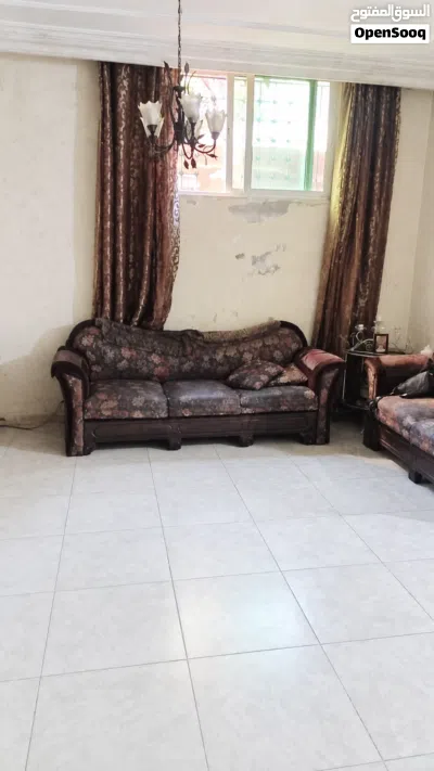 شقه شبه ارضي للبيع المستعجل بسعر مغري جدا جدا جدا 2