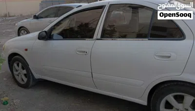 Nissan Sunny Standard 4