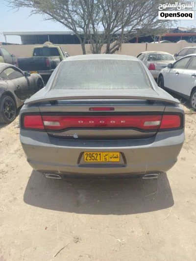 Dodge Charger SE 2