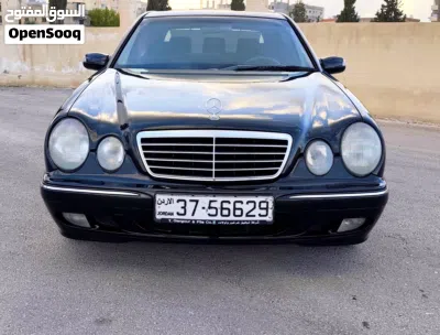 مرسيدس بنز الفئة-E E 200 4