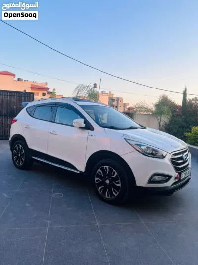 Hyundai Tucson Limited 4