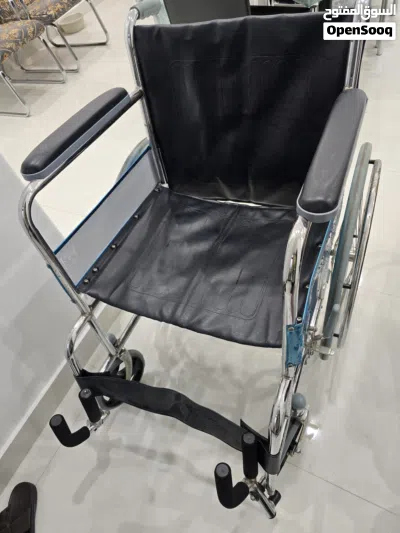 wheel chair (1 month used) 3