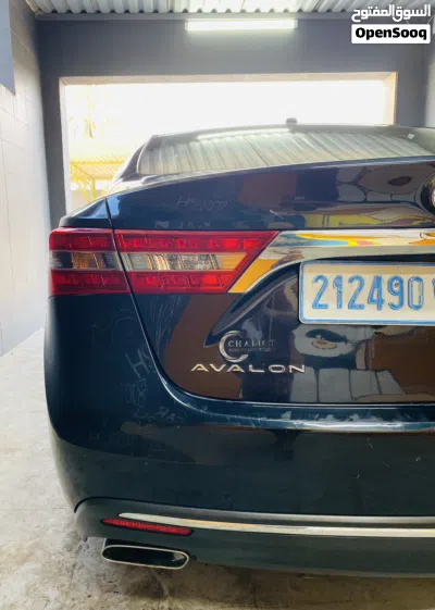 Toyota Avalon XLE 3