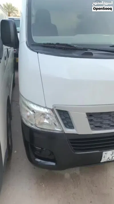 نيسان اورفان 4