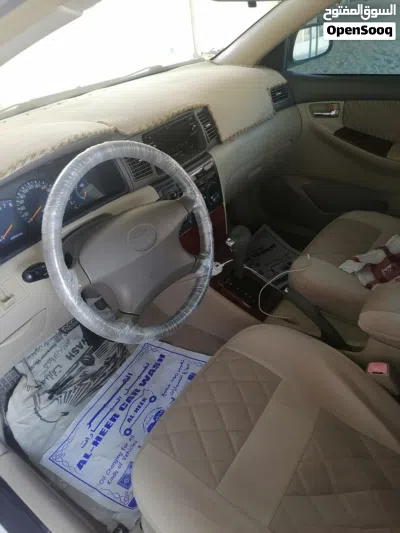 Toyota Corolla LE 2