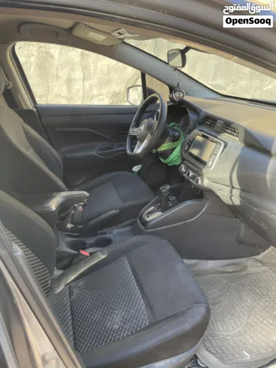 Nissan Sentra SR 2