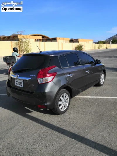 Toyota Yaris SE 4