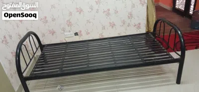 سريرين اثنين حديد مع مرتبه 25 2