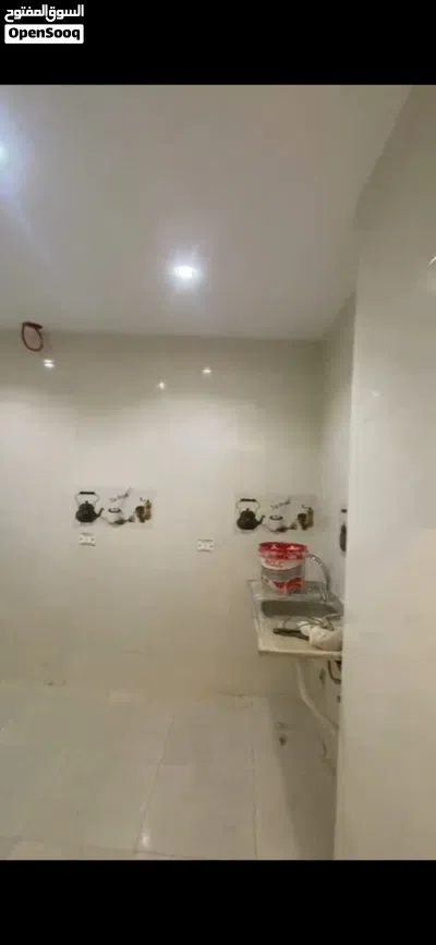 شقه للبيع بمدينه الشروق الحي الاول شرق 2