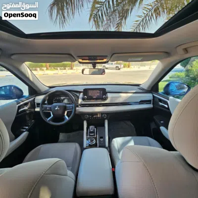 Mitsubishi Outlander Sport 3