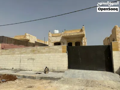 بيت للبيع شاليه للبيع في الغور منطقة الكرامه 4