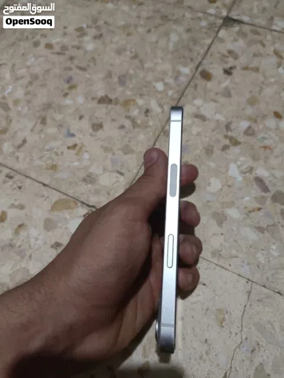 ايفون 13 للبيع بحاله جيده 4